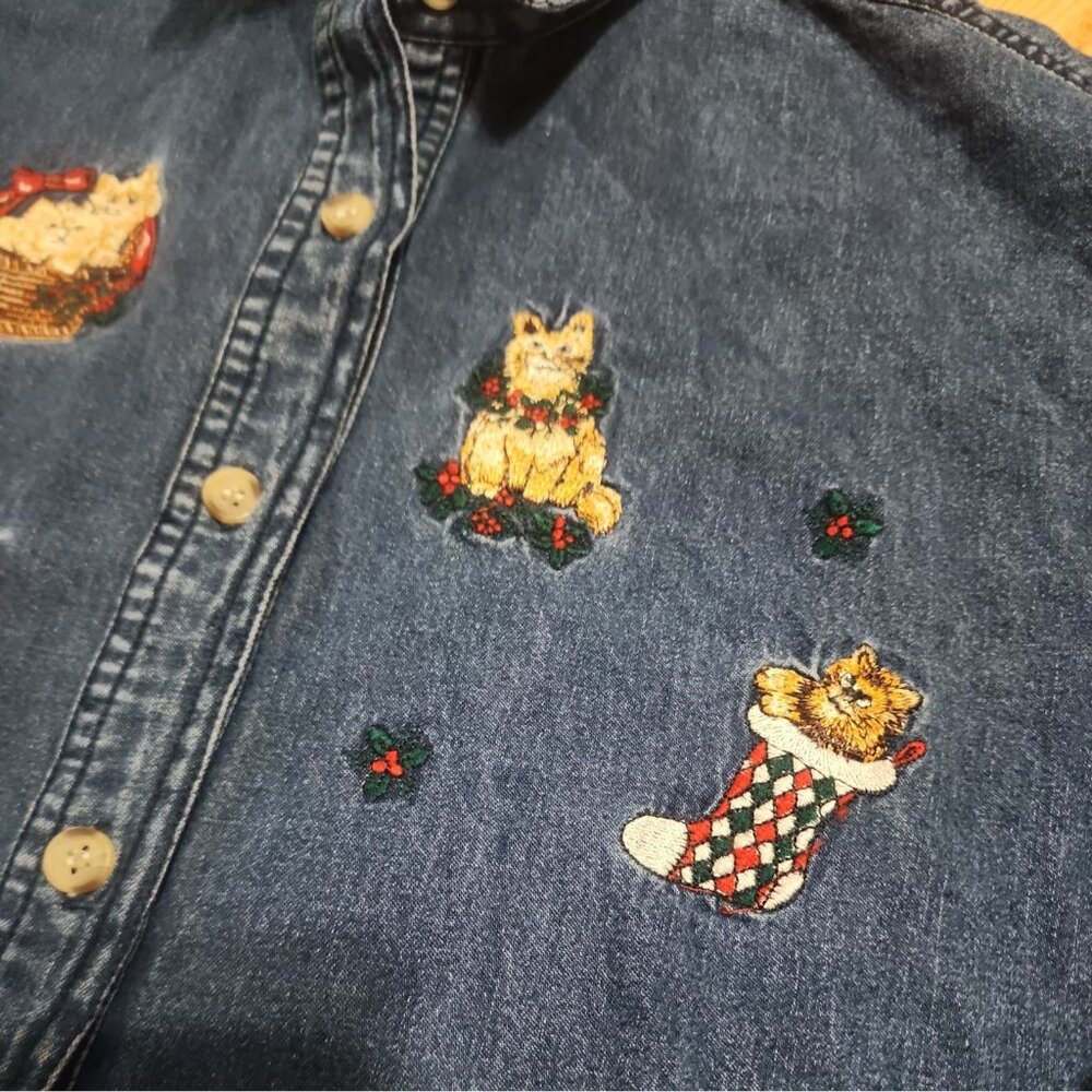 Vintage 90’s Solution Christmas Cat Embroidered Denim Shirt Womens med festive - Picture 3 of 13